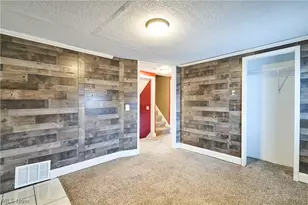 885 Brown St, Akron, OH 44311 - Photo 19