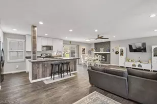 5047 Shady Moss Ln, North Ridgeville, OH 44039 - Photo 7