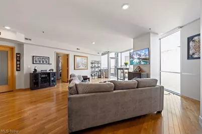 701 W Lakeside Avenue #803, Loveland, OH 44113 - Photo 13