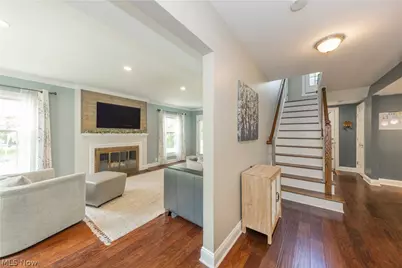 18707 Scottsdale Boulevard, Huber Heights, OH 44122 - Photo 9