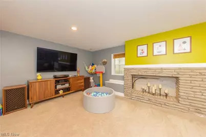 18707 Scottsdale Boulevard, Huber Heights, OH 44122 - Photo 37