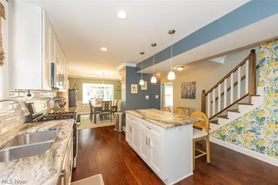 18707 Scottsdale Boulevard, Huber Heights, OH 44122 - Photo 5