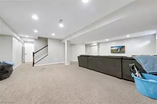 720 Jockey's Cir, Avon Lake, OH 44012 - Photo 37