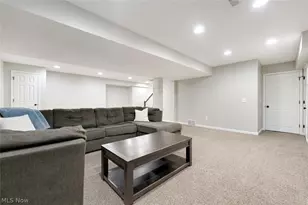 720 Jockey's Cir, Avon Lake, OH 44012 - Photo 35