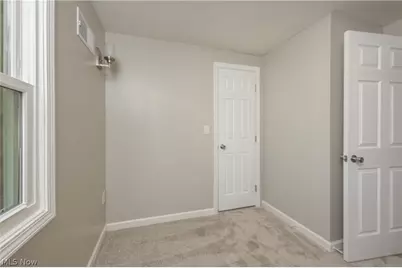 680 E State Street, Barberton, OH 44203 - Photo 33