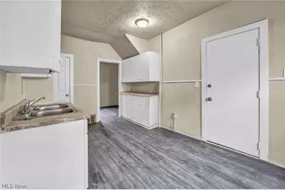 3667 E 61st Street, Loveland, OH 44105 - Photo 9