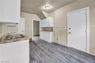 3667 E 61st St, Loveland, OH 44105 - Photo 9