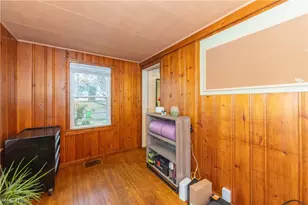 1553 Maplegrove Rd, South Euclid, OH 44121 - Photo 15