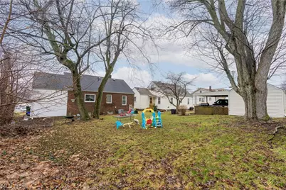 1716 Gibbs Avenue NE, Canton, OH 44705 - Photo 17