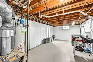 25641 Glenbrook Blvd, Euclid, OH 44117 - Photo 37