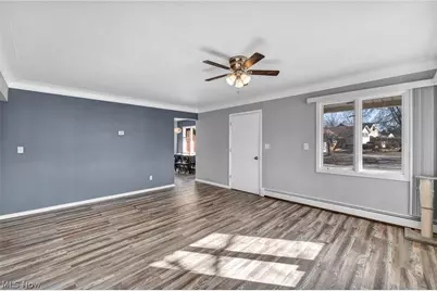 25641 Glenbrook Boulevard, Euclid, OH 44117 - Photo 7