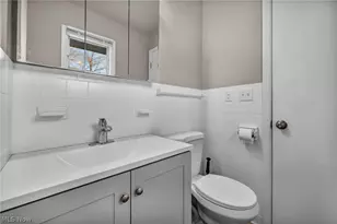 25641 Glenbrook Blvd, Euclid, OH 44117 - Photo 29