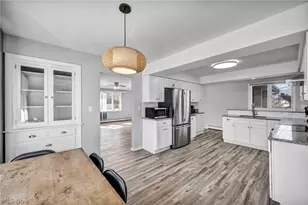 25641 Glenbrook Blvd, Euclid, OH 44117 - Photo 15