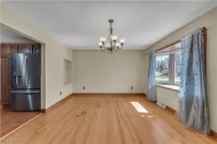 811 Tarry Ln, Amherst, OH 44001 - Photo 9