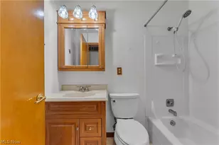 811 Tarry Ln, Amherst, OH 44001 - Photo 25