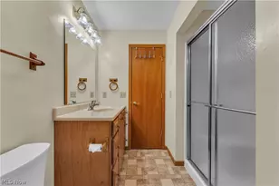 811 Tarry Ln, Amherst, OH 44001 - Photo 19