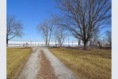 9090 Headlands Road, Mentor, OH 44060 - Photo 23