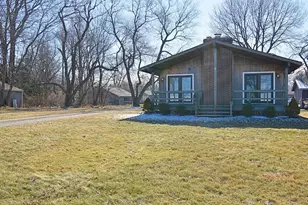 9090 Headlands Rd, Mentor, OH 44060 - Photo 5