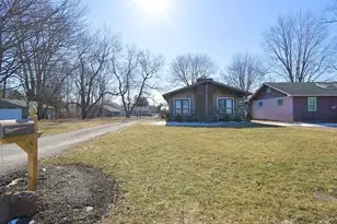 9090 Headlands Rd, Mentor, OH 44060 - Photo 3