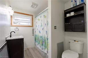 2251 Robinhood Dr, Wooster, OH 44691 - Photo 15