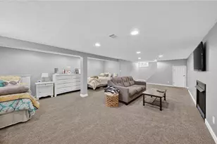 6716 Charles Rd, North Olmsted, OH 44070 - Photo 41