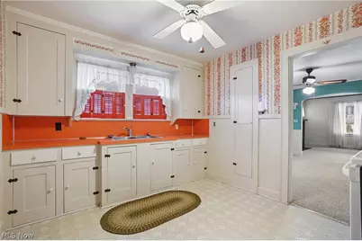 1969 High Street, Cuyahoga Falls, OH 44221 - Photo 17