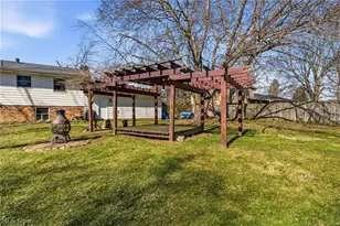 13100 Market Ave N, Hartville, OH 44632 - Photo 27