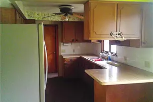 370 North Dr, Lorain, OH 44053 - Photo 7