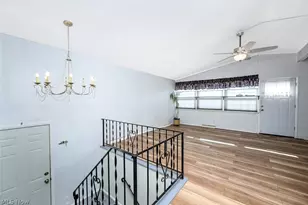 963 Winston St, Akron, OH 44314 - Photo 9