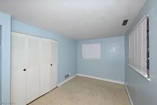 963 Winston St, Akron, OH 44314 - Photo 19