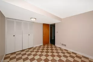 963 Winston St, Akron, OH 44314 - Photo 25