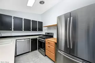 963 Winston St, Akron, OH 44314 - Photo 11