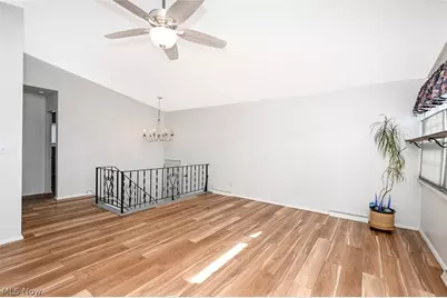 963 Winston Street, Akron, OH 44314 - Photo 5