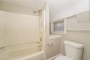 130 Taft Ave, Elyria, OH 44035 - Photo 17