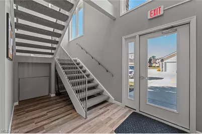 5547 Beavercrest Drive #211, Lorain, OH 44053 - Photo 3