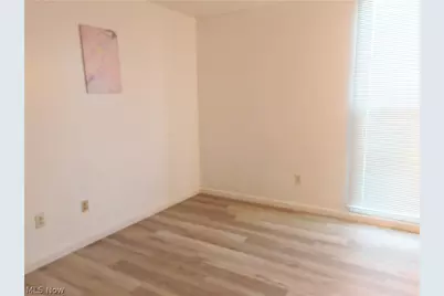 3080 N River Road #J5, Warren, OH 44483 - Photo 11