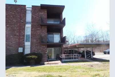 3080 N River Road #J5, Warren, OH 44483 - Photo 1