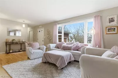 132 Eldridge Road, Aurora, OH 44202 - Photo 3