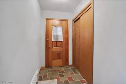 23501 Effingham Boulevard, Euclid, OH 44117 - Photo 11