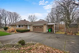 23501 Effingham Blvd, Euclid, OH 44117 - Photo 31