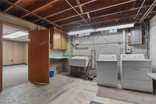 23501 Effingham Blvd, Euclid, OH 44117 - Photo 25