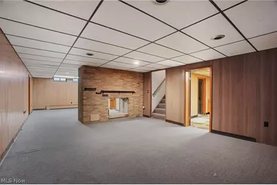 23501 Effingham Boulevard, Euclid, OH 44117 - Photo 5