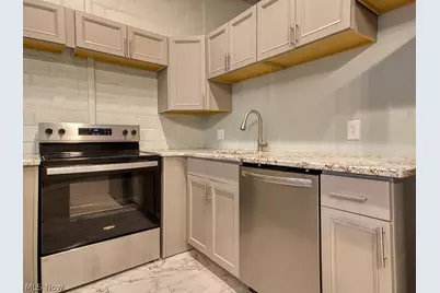 408 W Saint Clair Avenue #223, Loveland, OH 44113 - Photo 7