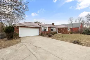 70828 Crescent Rd, St Clairsville, OH 43950 - Photo 3