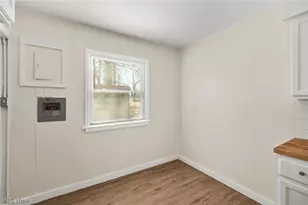 11829 Longmead Ave, Loveland, OH 44135 - Photo 9