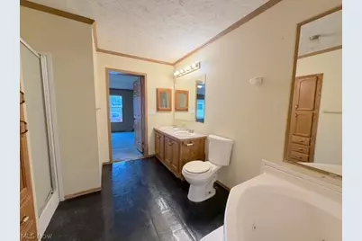 527 W 3rd Street, Uhrichsville, OH 44683 - Photo 13