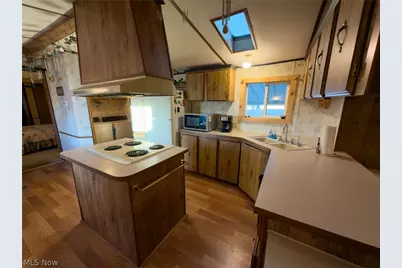 118 Driftwood Drive, Port Clinton, OH 43452 - Photo 9