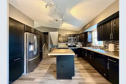 9912 State Route 700, Mantua, OH 44255 - Photo 7