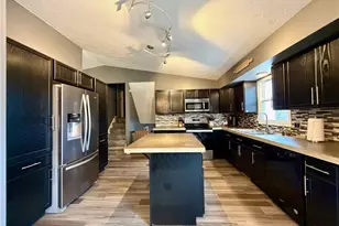 9912 State Route 700, Mantua, OH 44255 - Photo 7