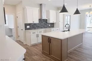 9159 Dove Ln, Mentor, OH 44060 - Photo 7